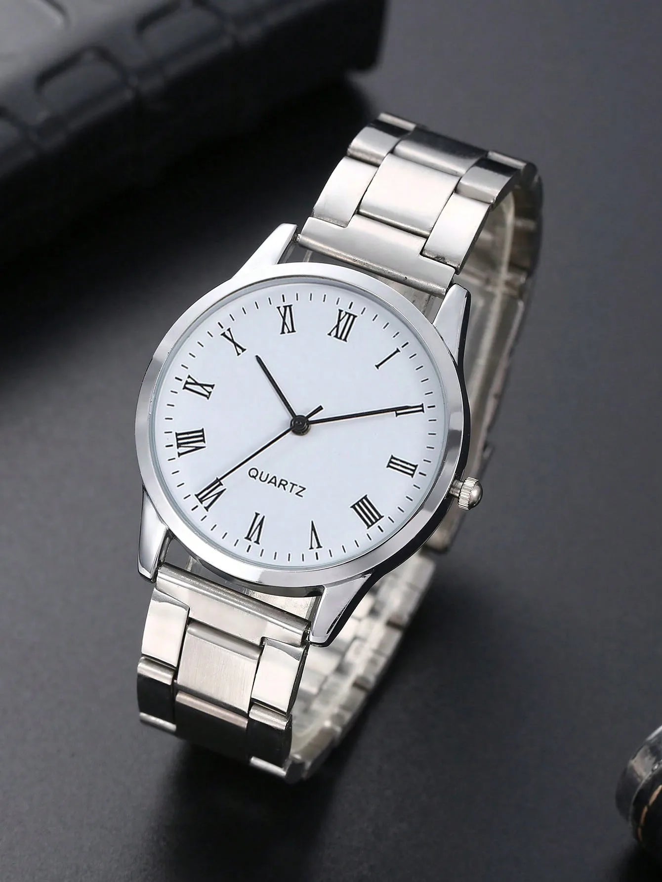 2PCS minimalist alloy Roman Men and women quartz expression pair watch set as a gift for lovers
