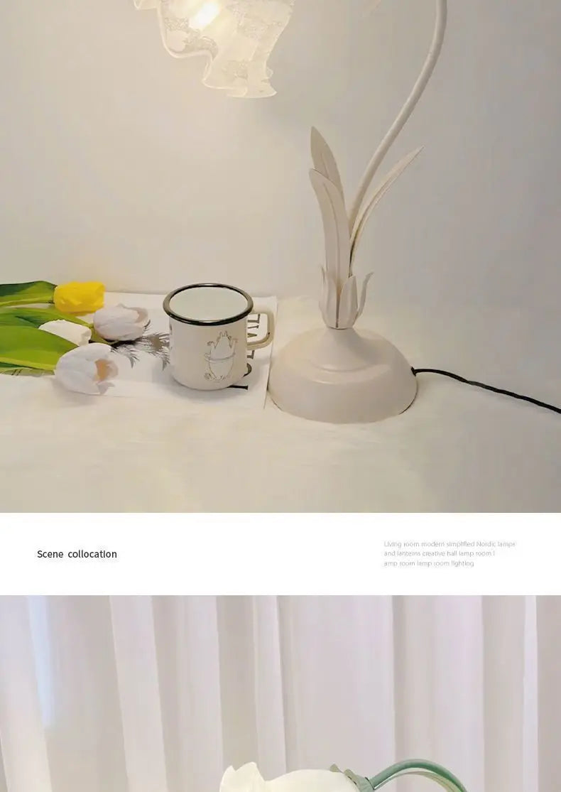 Romantic Flower LED Desk Lamp, Lace Petal Bedside Lamp, Adjustable Light, Suitable for Aesthetic Decoration in Girls' Bedrooms