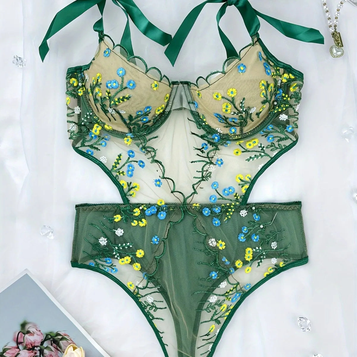 Women's Lace Bra & Panty Set – Floral Underwire Lingerie with Adjustable Straps | Elegant Intimate Wear