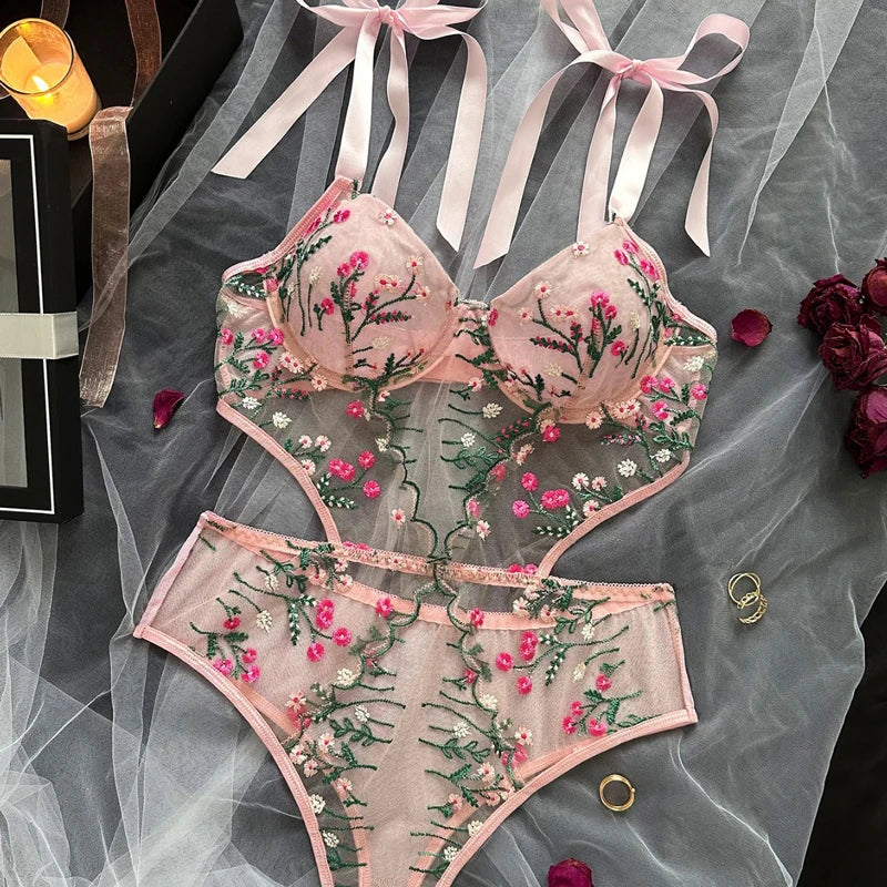 Women's Lace Bra & Panty Set – Floral Underwire Lingerie with Adjustable Straps | Elegant Intimate Wear