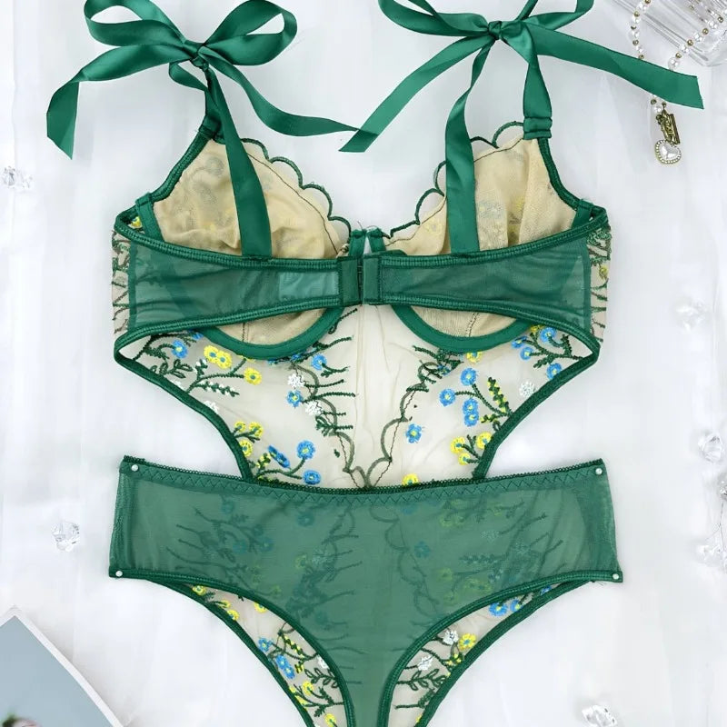 Women's Lace Bra & Panty Set – Floral Underwire Lingerie with Adjustable Straps | Elegant Intimate Wear